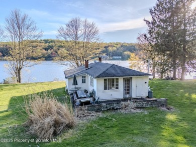 Lake Home For Sale in Clifford Twp, Pennsylvania