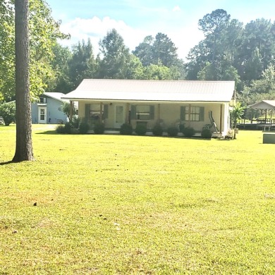 Lake Home For Sale in Pachuta, Mississippi