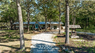 Grand Lake O the Cherokees Home For Sale in Grove Oklahoma