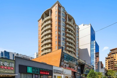 Duplex Penthouse 3 bedrooms condo unit in the heart of downtown - photo 12