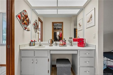 This beautifully maintained home is perfect for the golf lover - photo 29