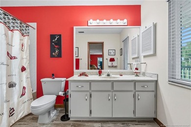 This beautifully maintained home is perfect for the golf lover - photo 30