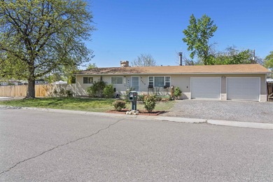 (private lake, pond, creek) Home For Sale in Grand Junction Colorado