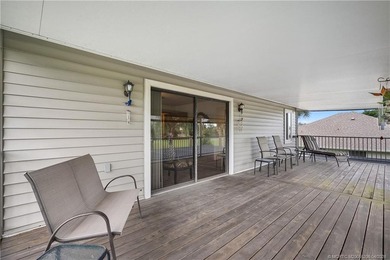 This beautifully maintained home is perfect for the golf lover - photo 32