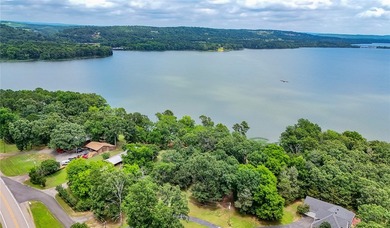 Lake Dardanelle Home For Sale in Russellville Arkansas