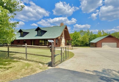 Lake Ouachita Home For Sale in Royal Arkansas