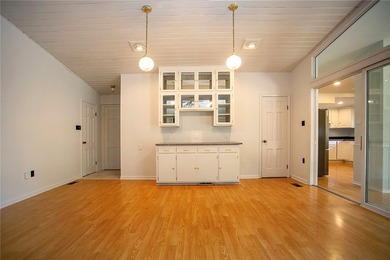 Lakefront Living! Wake up to water views and enjoy coffee on the - photo 8