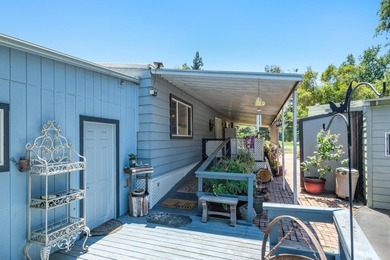 This mobile home is a must-see to experience the numerous - photo 4