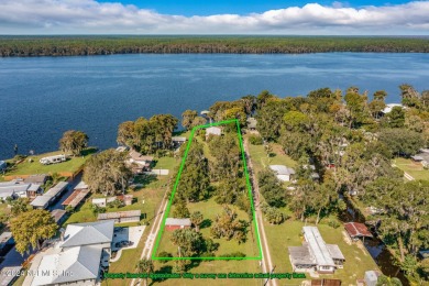 Lake George Home For Sale in Crescent City Florida