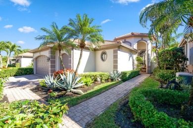 Lake Home For Sale in Boynton Beach, Florida