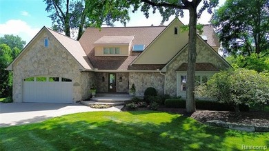 Welcome to this landmark stone home, situated on a large corner - photo 1