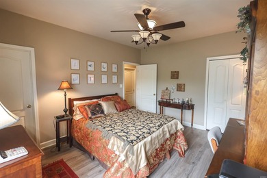 Lake life just got easier with this well-appointed condo - photo 19