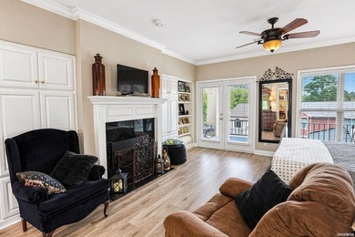 Lake life just got easier with this well-appointed condo - photo 26