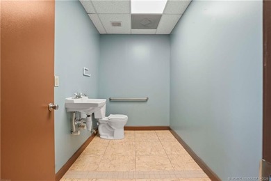 Presenting a rare opportunity to acquire a signature commercial - photo 28