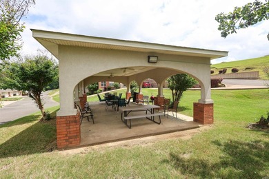 Lake life just got easier with this well-appointed condo - photo 48