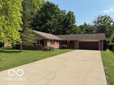 (private lake, pond, creek) Home Sale Pending in Muncie Indiana