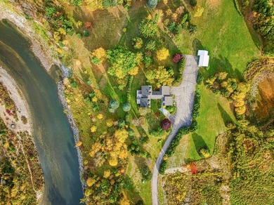 Situee au coeur de Charlevoix, cette propriete d'exception se - photo 11