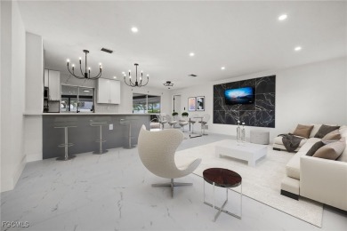 Caloosahatchee River Home For Sale in Cape Coral Florida