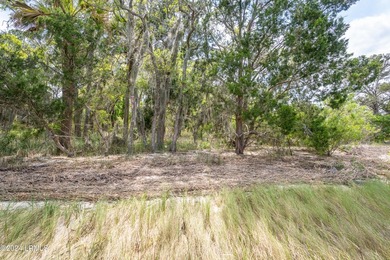 Nestled along the picturesque intercoastal waterway lies a rare - photo 23