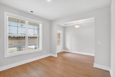 Kathleen Floor Plan - Lot 40 | Move-In Ready | Corner Lot - photo 8