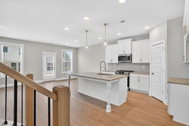 Kathleen Floor Plan - Lot 40 | Move-In Ready | Corner Lot - photo 9