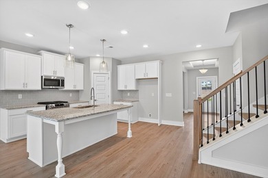 Kathleen Floor Plan - Lot 40 | Move-In Ready | Corner Lot - photo 10