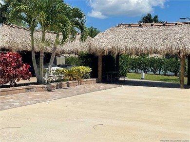 CALLING ALL PICKLE BALL PLAYERS! This beautiful lot has it all! - photo 9
