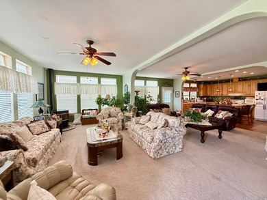 Spectacular Bear Lake Views, Year Round Comfort and Endless - photo 14