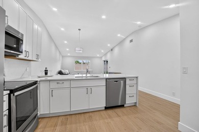 This beautifully remodeled and move-in ready 2- bedroom - photo 15