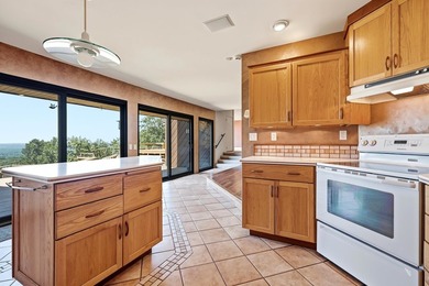 Perched high above the Mississippi River Valley, this - photo 24
