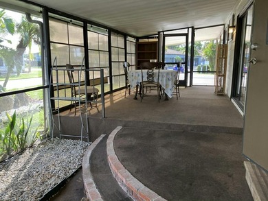 Don't miss this beauty! Eye catching interior design. Corner lot - photo 26
