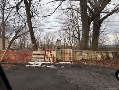 Lake Carmel Lot For Sale in Carmel New York