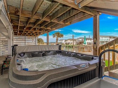 Newly renovated raised beach house located in the highly - photo 39