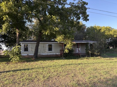 Grand Lake O the Cherokees Home Sale Pending in Grove Oklahoma