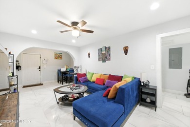 HUGE PRICE IMPROVEMENT on this 4-bedroom, 2-bath home is full of - photo 11