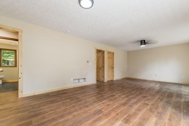 **Agent Owned** Taken down to the studs and rebuilt. This 3-bed - photo 12