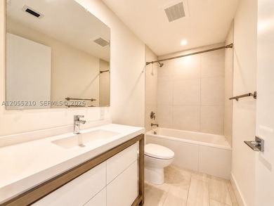 Experience sophisticated luxury living at Metropica North Tower - photo 12