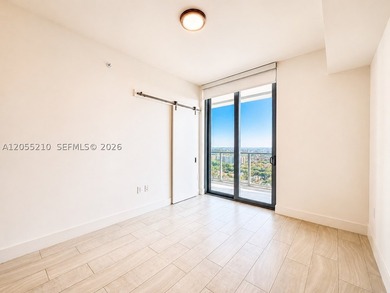 Experience sophisticated luxury living at Metropica North Tower - photo 13