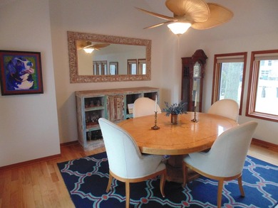 Located just steps from the beach, a quick commute to Chicago - photo 16
