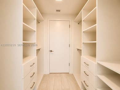 Experience sophisticated luxury living at Metropica North Tower - photo 17