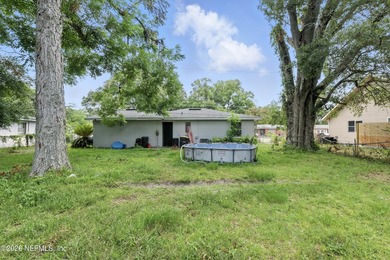 HUGE PRICE IMPROVEMENT on this 4-bedroom, 2-bath home is full of - photo 20