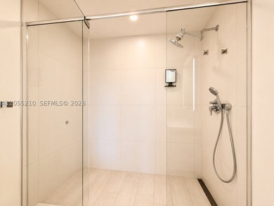 Experience sophisticated luxury living at Metropica North Tower - photo 22