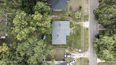 HUGE PRICE IMPROVEMENT on this 4-bedroom, 2-bath home is full of - photo 22