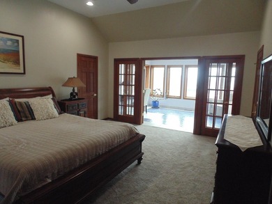 Located just steps from the beach, a quick commute to Chicago - photo 31