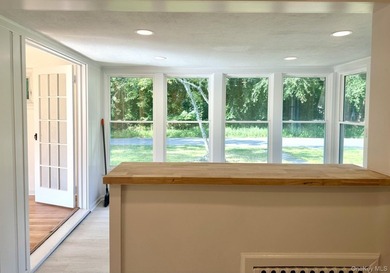 Home has a Tasteful Brand New Renovation. Kitchen is Brand New - photo 6