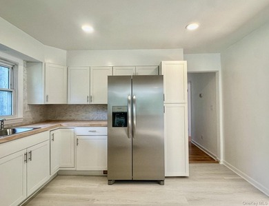 Home has a Tasteful Brand New Renovation. Kitchen is Brand New - photo 8