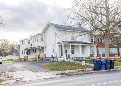 Seneca Cayuga River Home Sale Pending in Seneca Falls New York