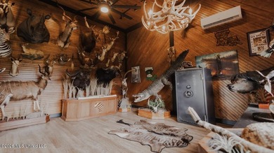 Welcome to Paradise Whitetails, a premier recreational and - photo 8