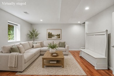 On Market date is Wednesday, July 15. Welcome to your own - photo 13