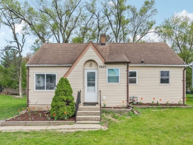 Lake Home For Sale in Wonder Lake, Illinois